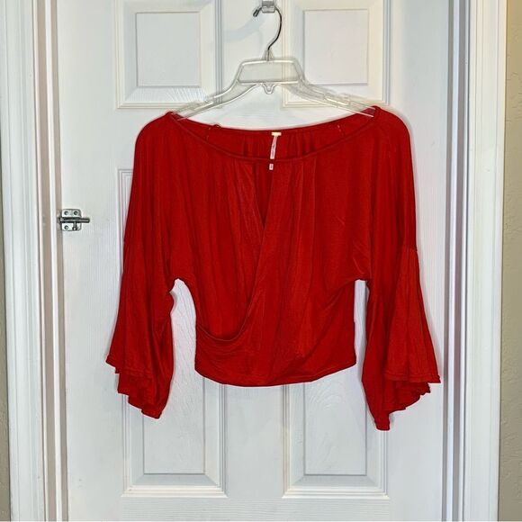 Free People Bell Sleeve Crop Last Time Top in Red Size Small - Picture 6 of 11